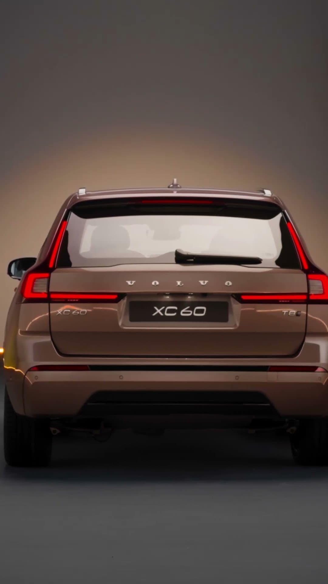 2027 Volvo XC60 Plug-in Hybrid just dropped with HUGE range