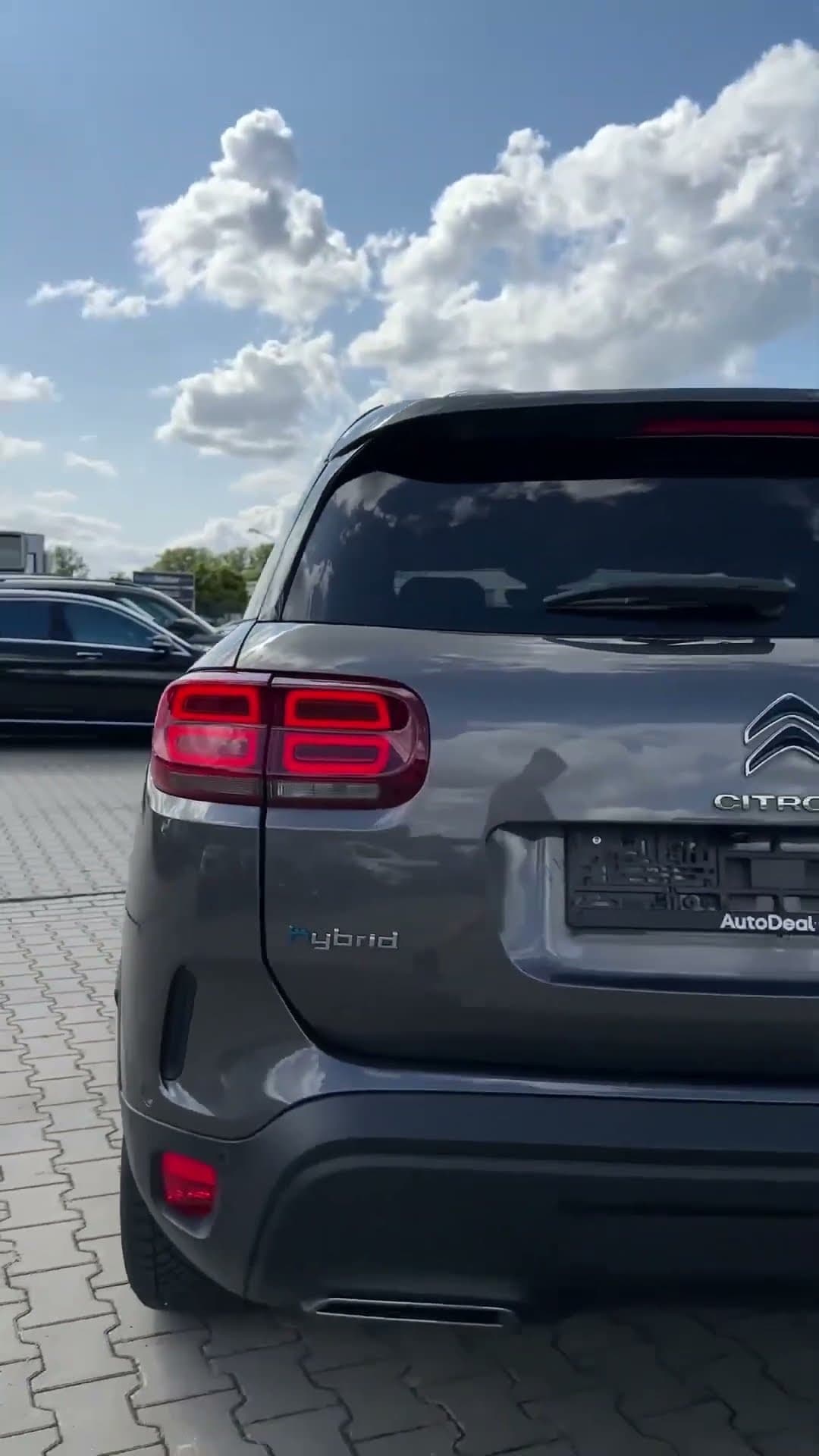 Citroën C5 Aircross 1.6 L. Plug-in Hybrid 225 HP: Efficient and Powerful French SUV🔥