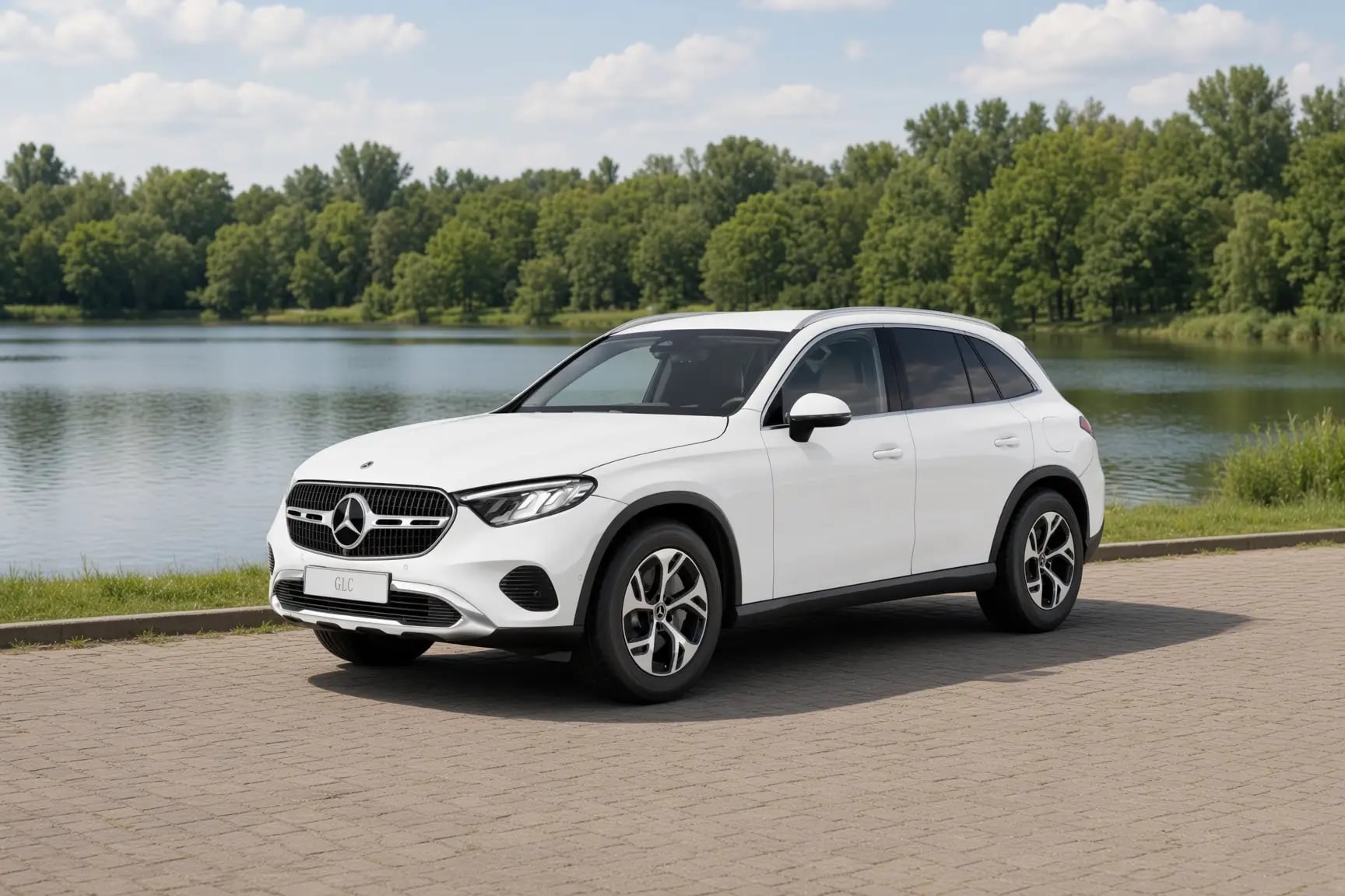 Mercedes-Benz GLC 300e 4MATIC — hybryda plug-in